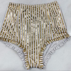 Kortni Jeane NWOT Gold White Stripe S Ruffled Up